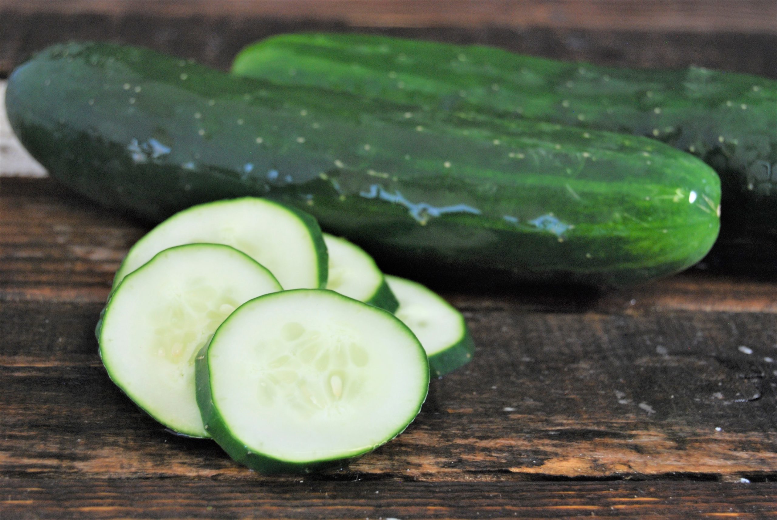 https://www.dailyharvestexpress.com/wp-content/uploads/2014/06/Cucumbers-min-scaled.jpg