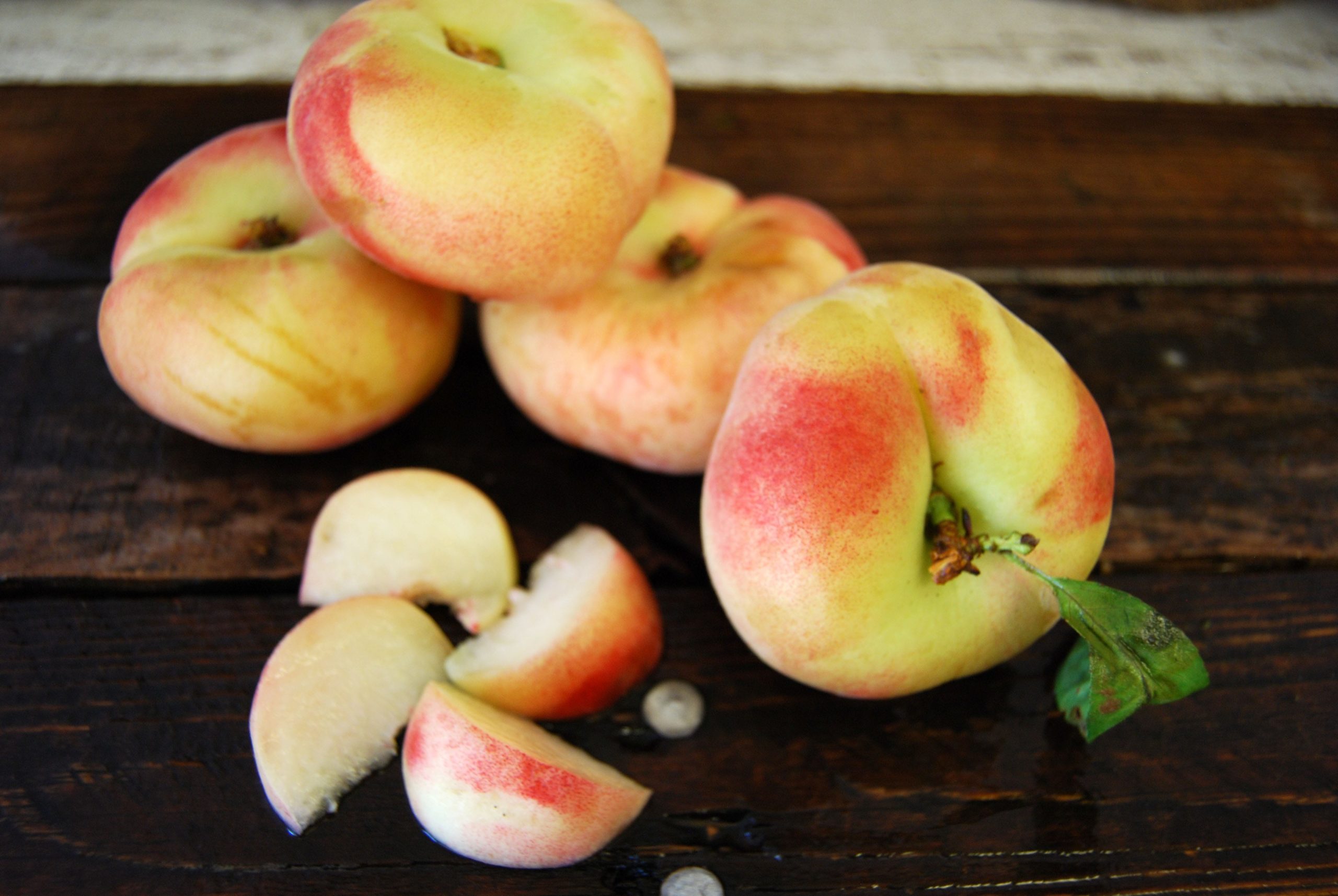Donut Peaches | Organic Peaches | San Diego Fruit Delivery