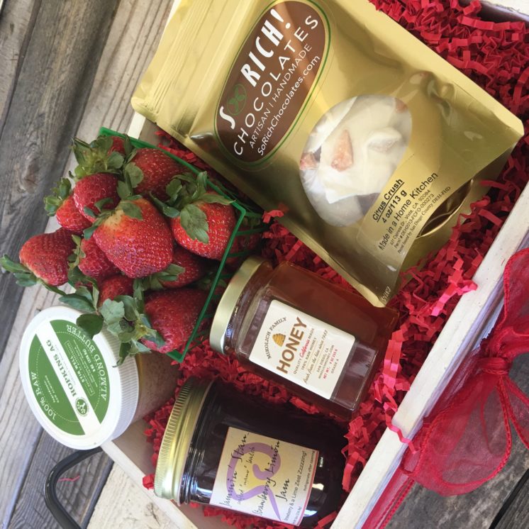 strawberry and chocolate gift basket