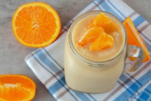 orange turmeric detox smoothie