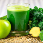 green detox juice smoothie